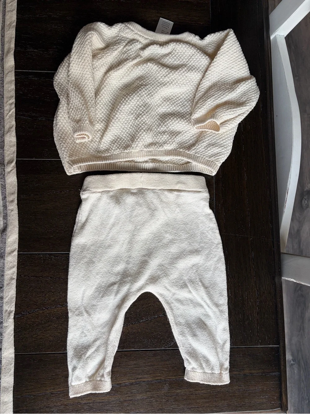 Organic H&M Newborn Cream Knit Baby Sweater & Pants Set